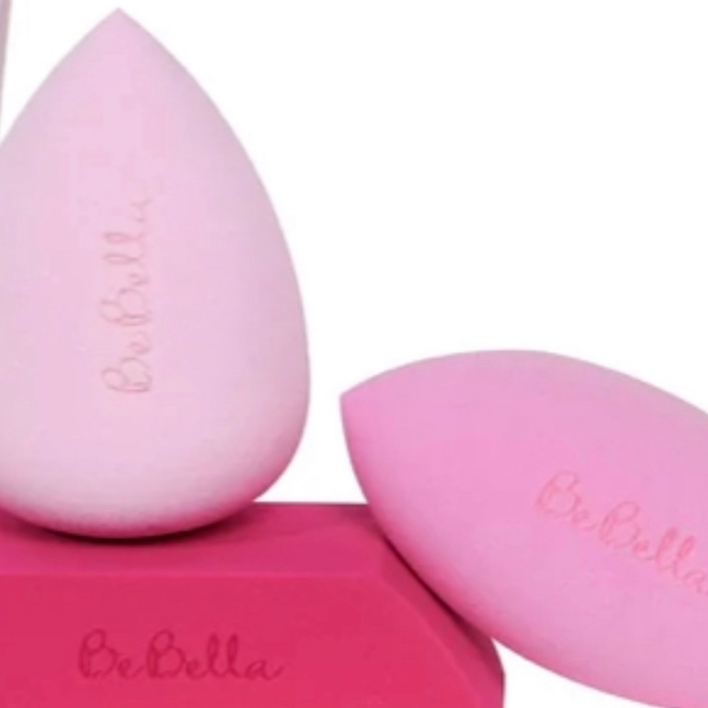 Beauty Creations Banana Setting Powder + POWDER SPONGE - Picture 5 of 5